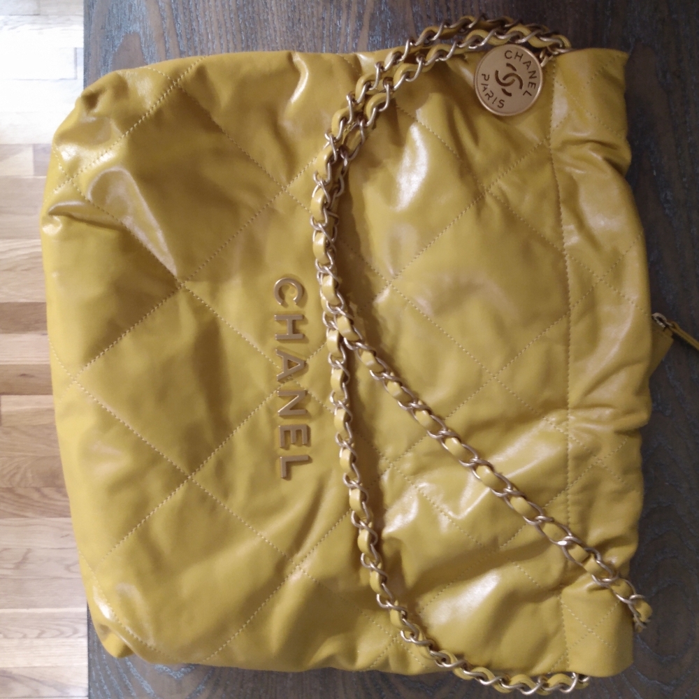 ❌❌SOLD Chanel 22 Small Marigold